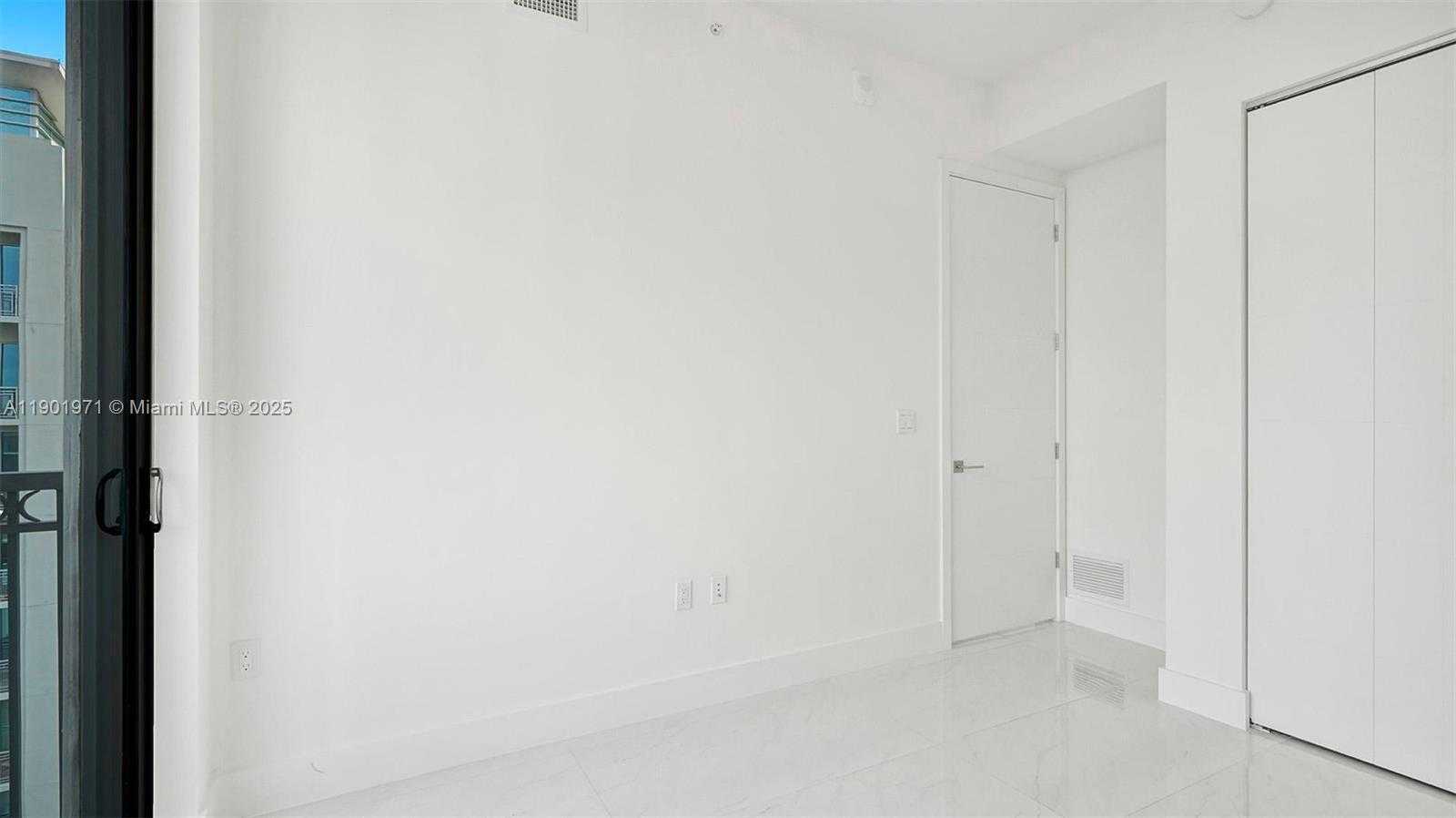 Small Image of 301 ALTARA AVE #801, Coral Gables Number 26