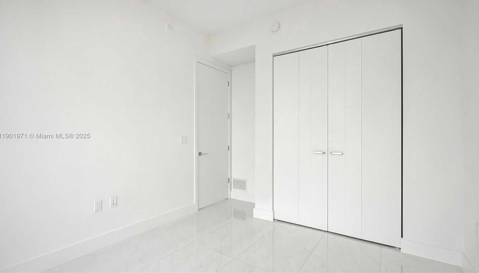 Small Image of 301 ALTARA AVE #801, Coral Gables Number 27