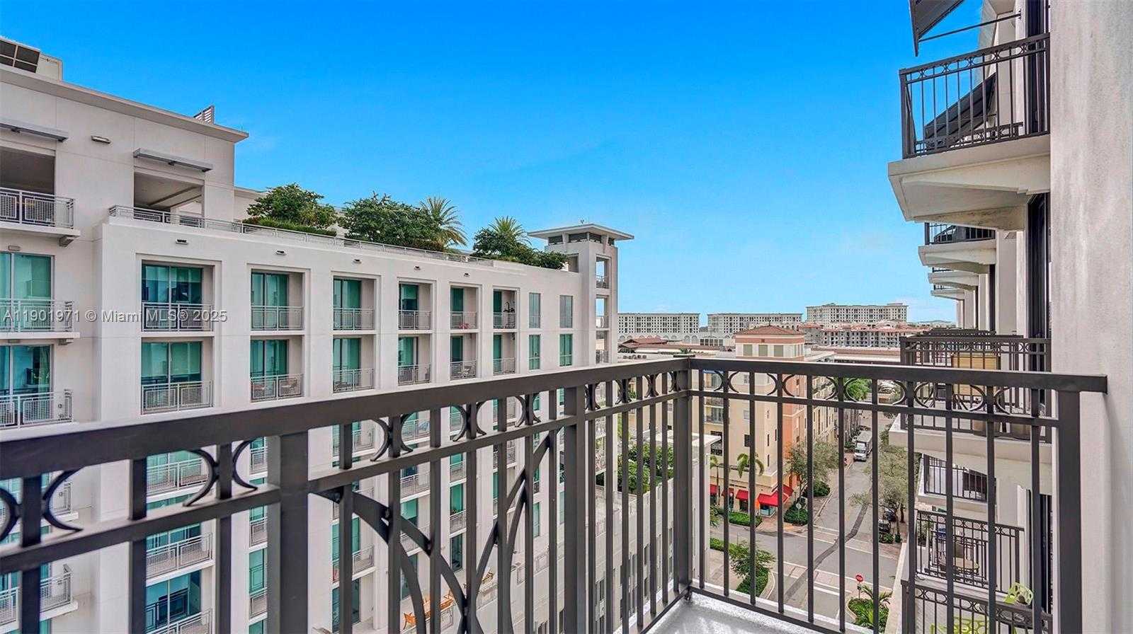 Small Image of 301 ALTARA AVE #801, Coral Gables Number 31