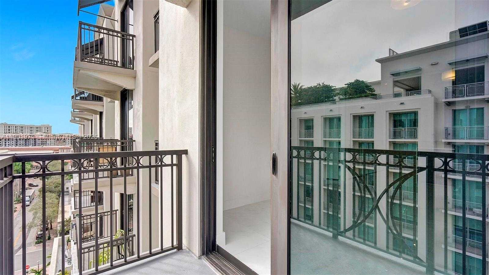 Small Image of 301 ALTARA AVE #801, Coral Gables Number 32