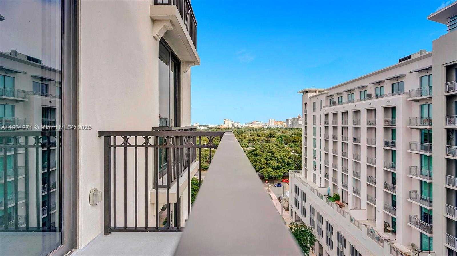 Small Image of 301 ALTARA AVE #801, Coral Gables Number 34