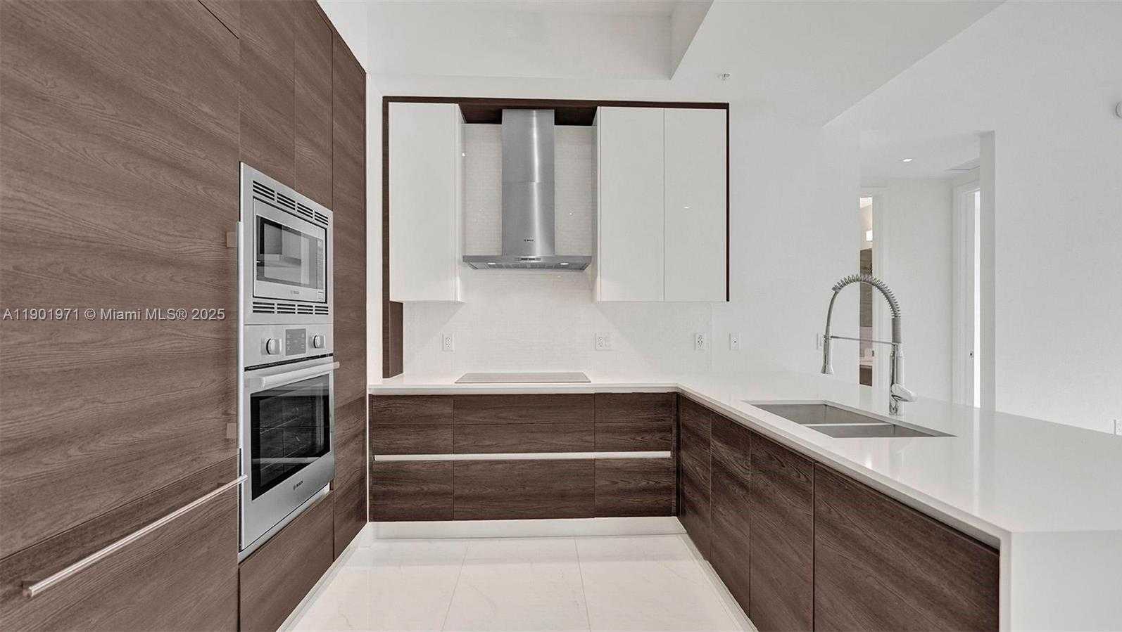 Small Image of 301 ALTARA AVE #801, Coral Gables Number 9