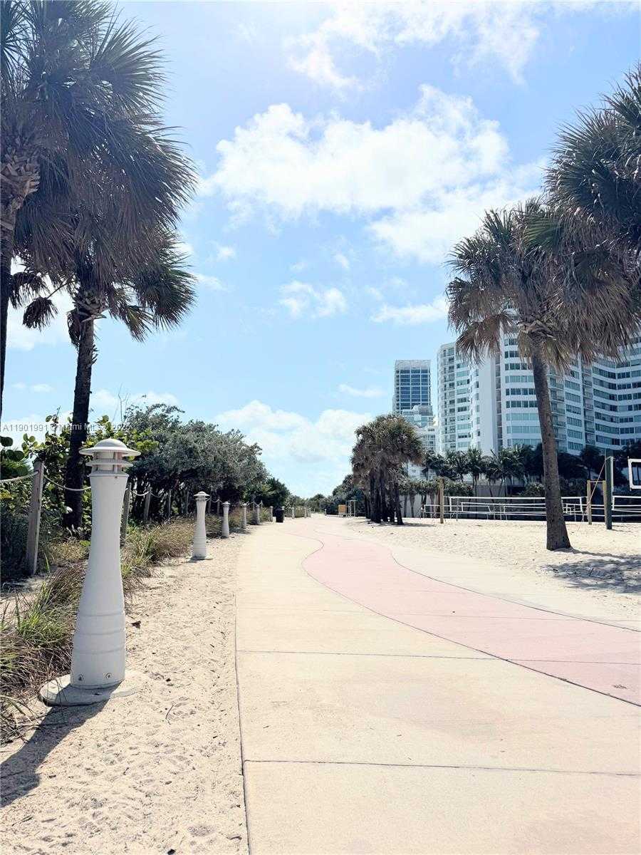 Small Image of 7325 BYRON AVE #1, Miami Beach Number 12