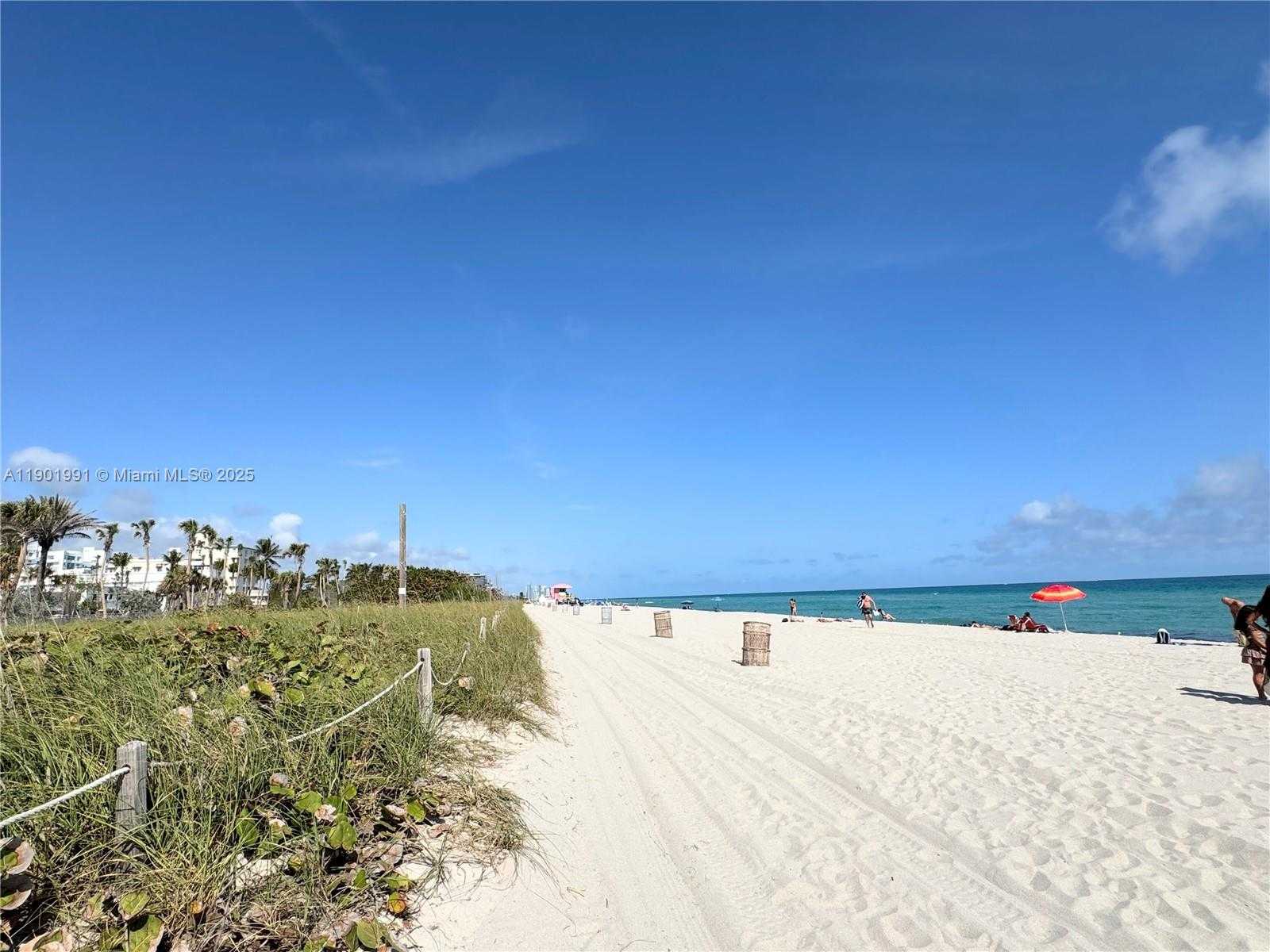 Small Image of 7325 BYRON AVE #1, Miami Beach Number 14