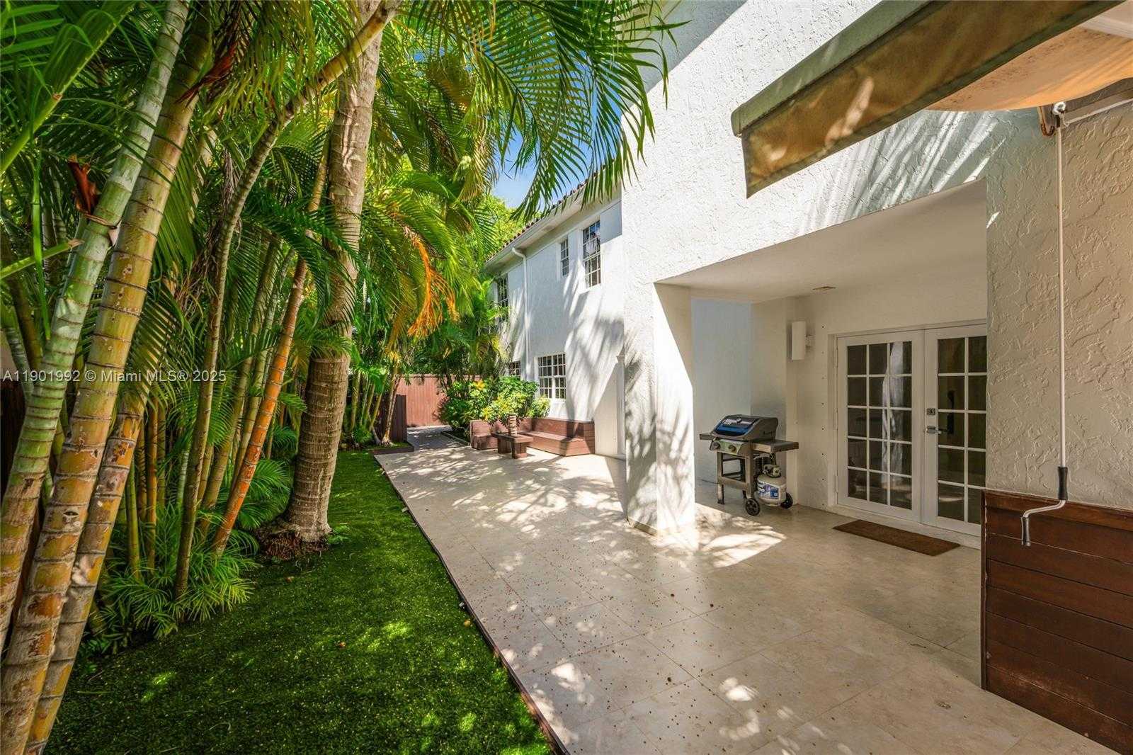 Small Image of 140 NORTH HIBISCUS DR, Miami Beach Number 34