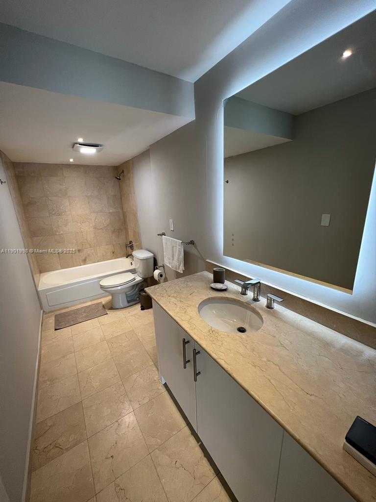 Small Image of 10275 COLLINS AVE #915, Bal Harbour Number 8