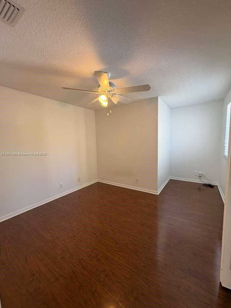 Small Image of 1064 GOLDEN CANE DR #1064, Weston Number 15