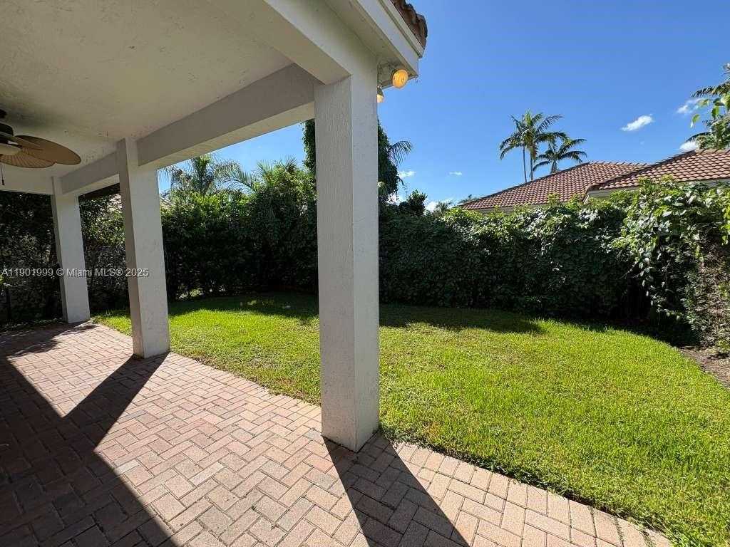 Small Image of 1064 GOLDEN CANE DR #1064, Weston Number 30