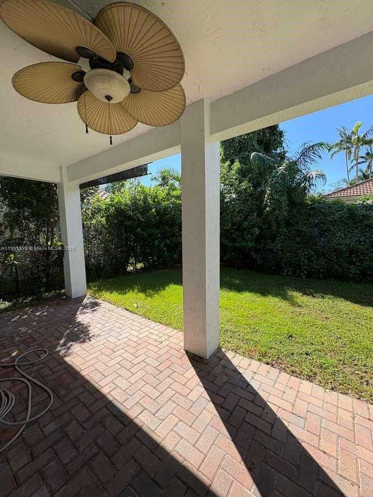 Small Image of 1064 GOLDEN CANE DR #1064, Weston Number 31