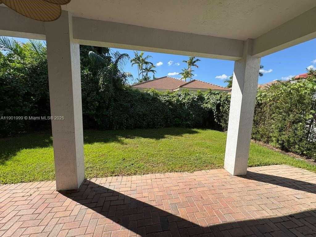Small Image of 1064 GOLDEN CANE DR #1064, Weston Number 32