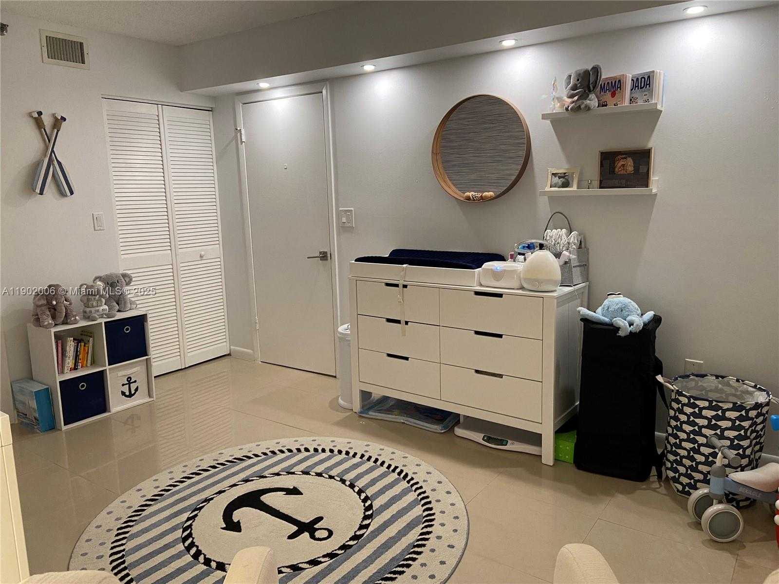 Small Image of 540 BRICKELL KEY DR #711, Miami Number 24