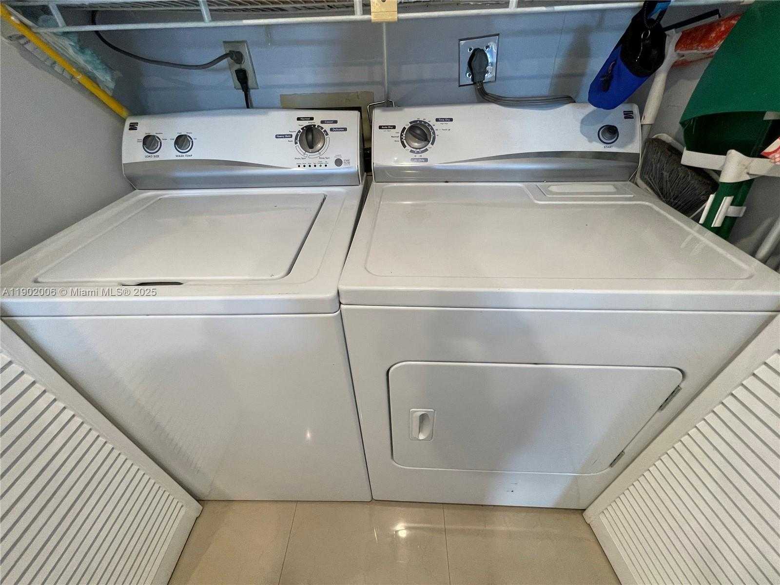 Small Image of 540 BRICKELL KEY DR #711, Miami Number 29