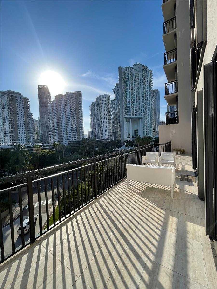 Small Image of 540 BRICKELL KEY DR #711, Miami Number 30
