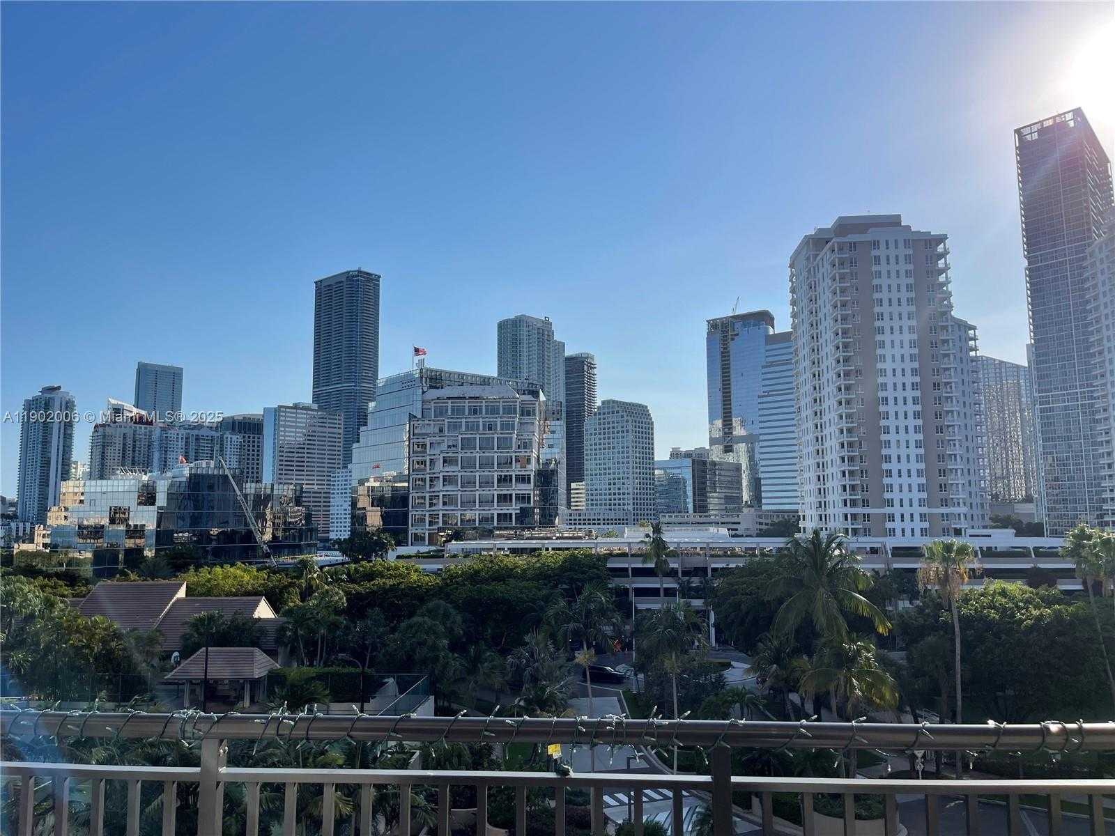Small Image of 540 BRICKELL KEY DR #711, Miami Number 32