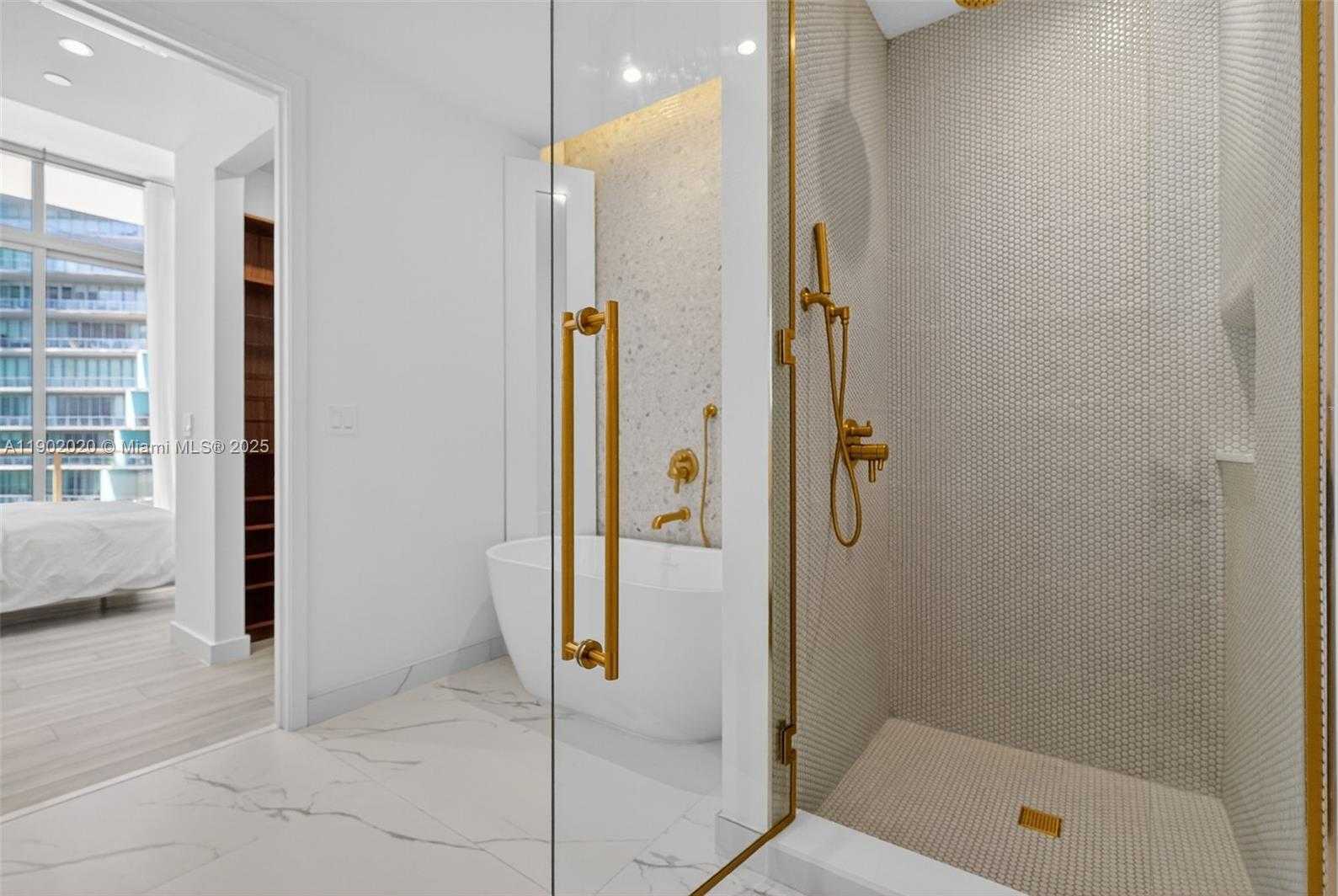 Small Image of 2655 SOUTH BAYSHORE DR #705, Miami Number 14