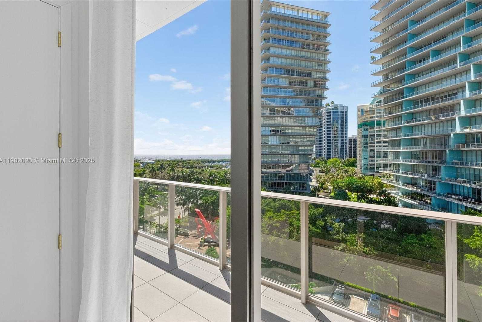 Small Image of 2655 SOUTH BAYSHORE DR #705, Miami Number 24