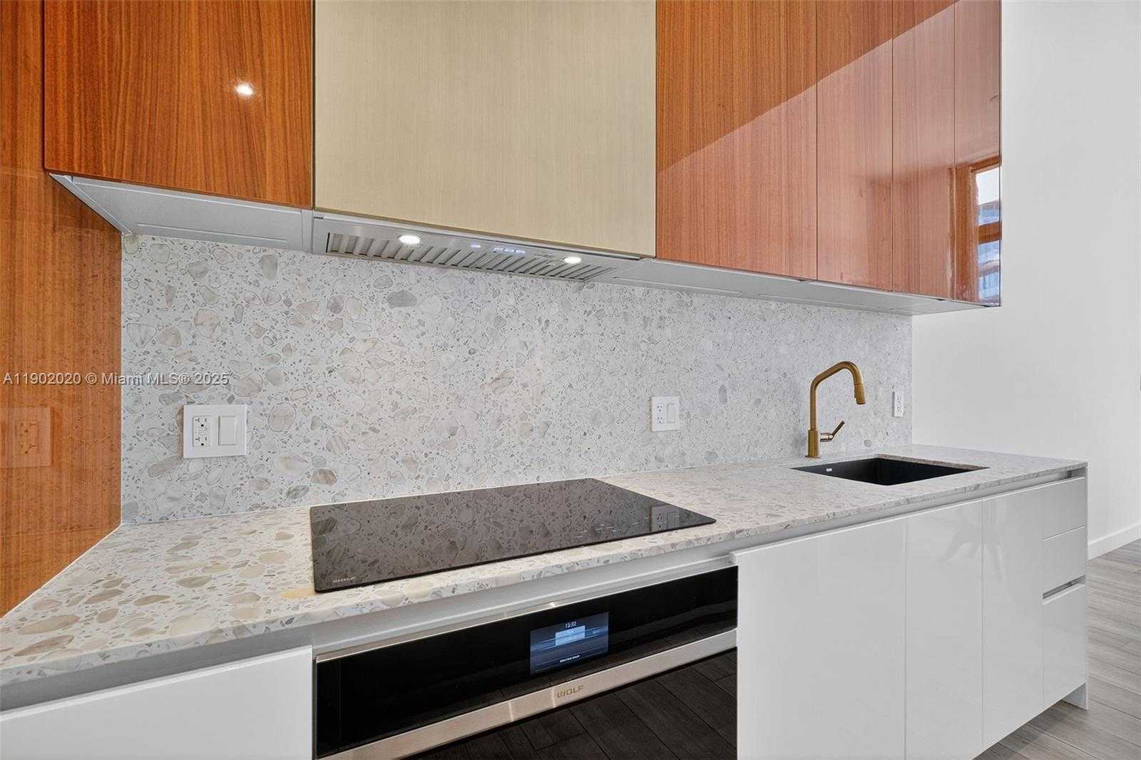 Small Image of 2655 SOUTH BAYSHORE DR #705, Miami Number 3