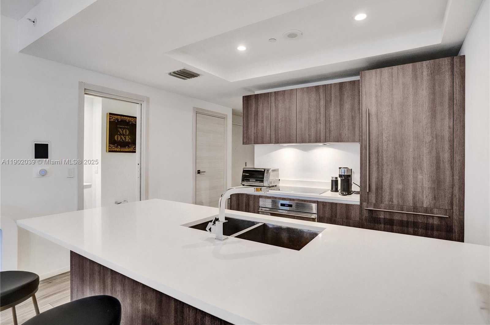 Small Image of 801 SOUTH MIAMI AVE #2107, Miami Number 17