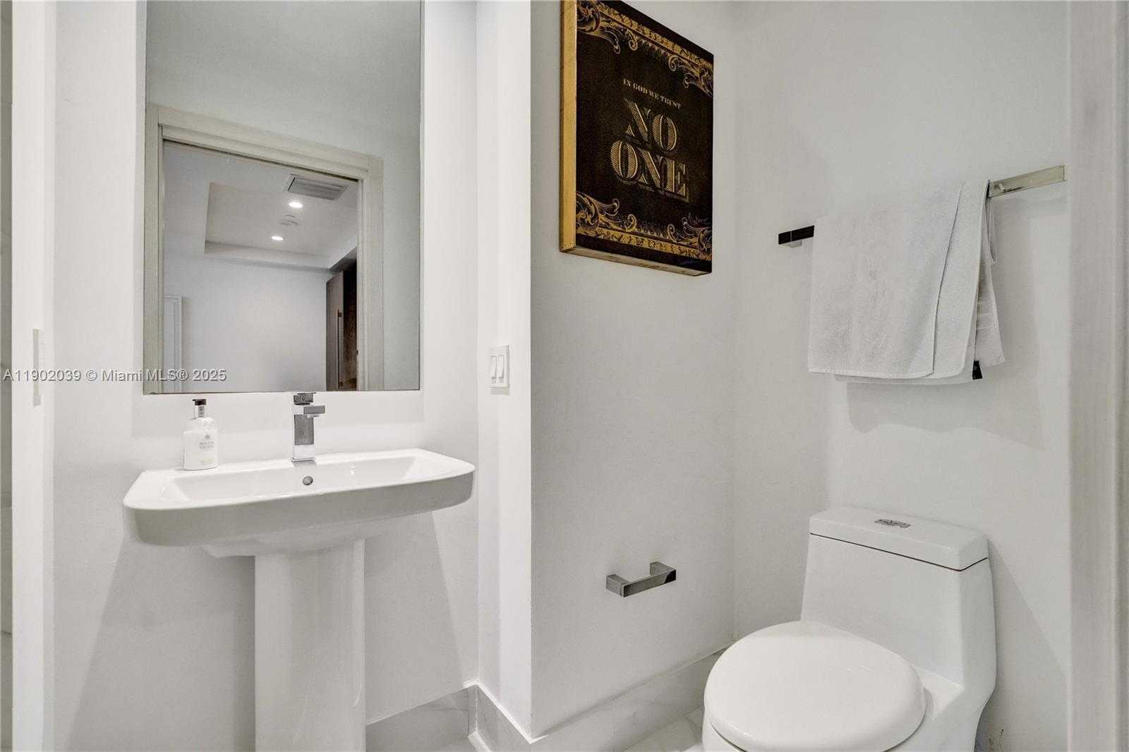 Small Image of 801 SOUTH MIAMI AVE #2107, Miami Number 21