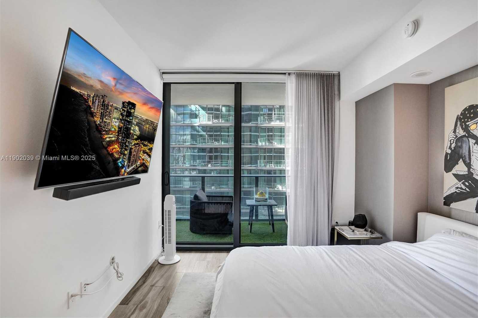 Small Image of 801 SOUTH MIAMI AVE #2107, Miami Number 9