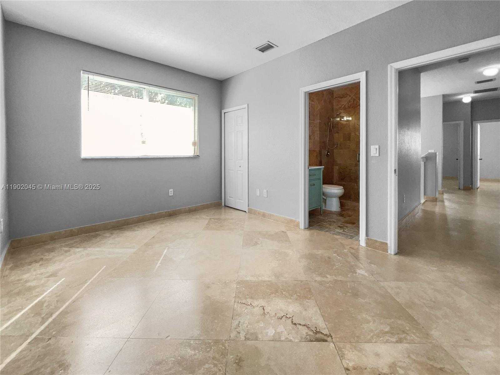 Small Image of 1736 NORTH EAST 9TH DR #1736, Homestead Number 17