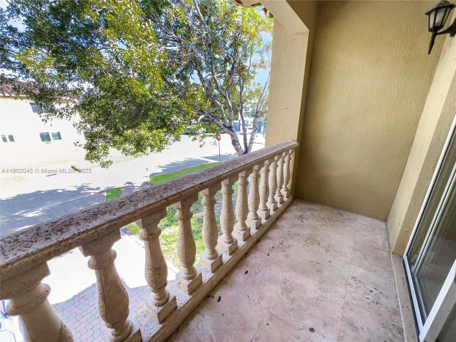 Small Image of 1736 NORTH EAST 9TH DR #1736, Homestead Number 25