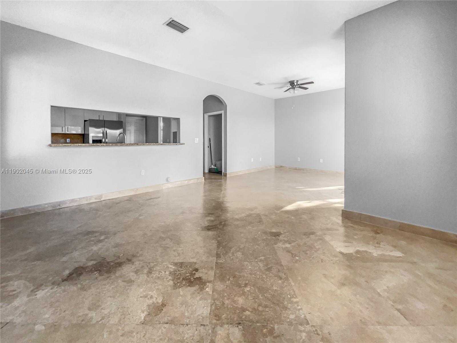 Small Image of 1736 NORTH EAST 9TH DR #1736, Homestead Number 9