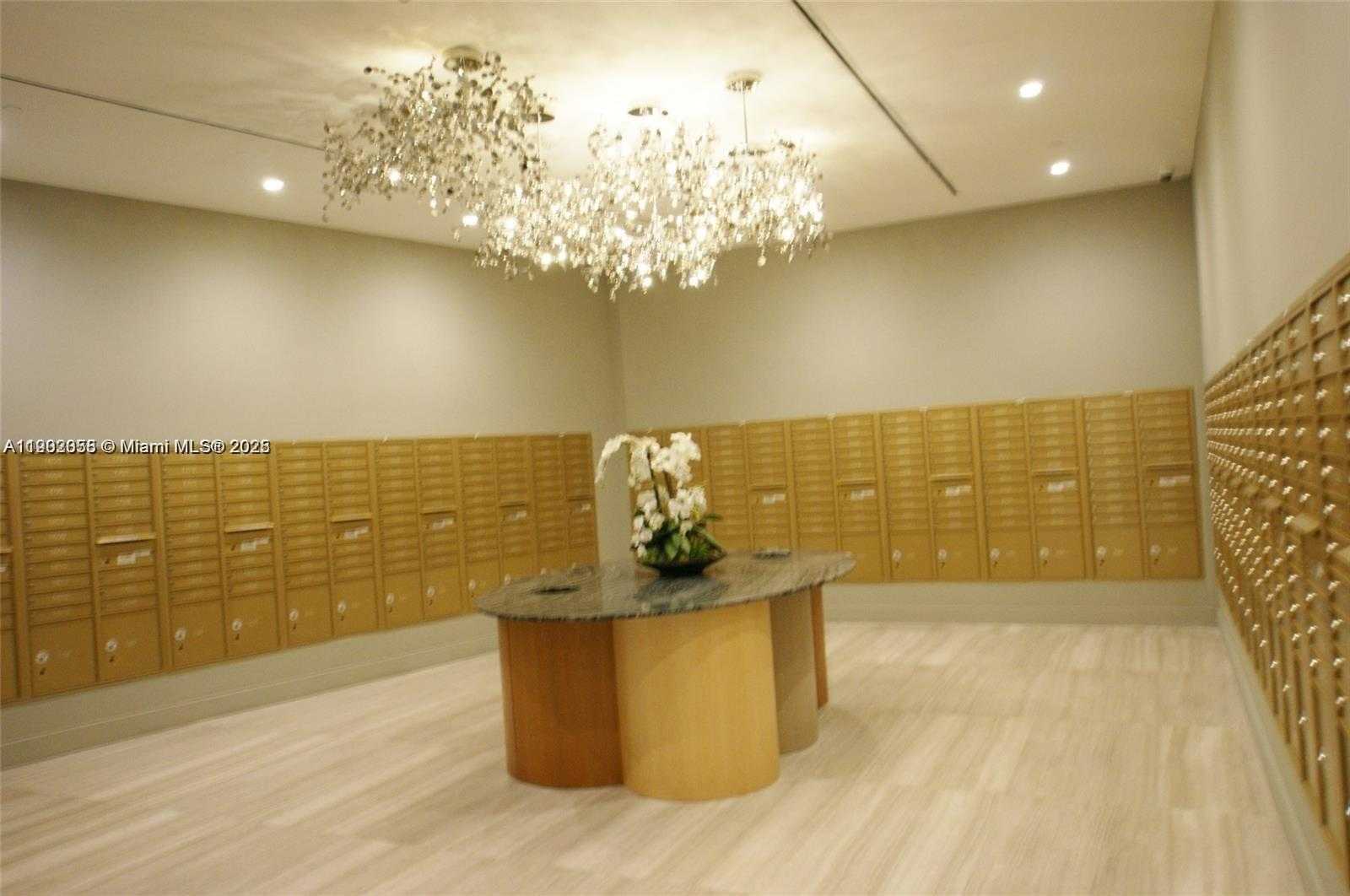 Small Image of 488 NORTH EAST 18 ST #2506, Miami Number 19