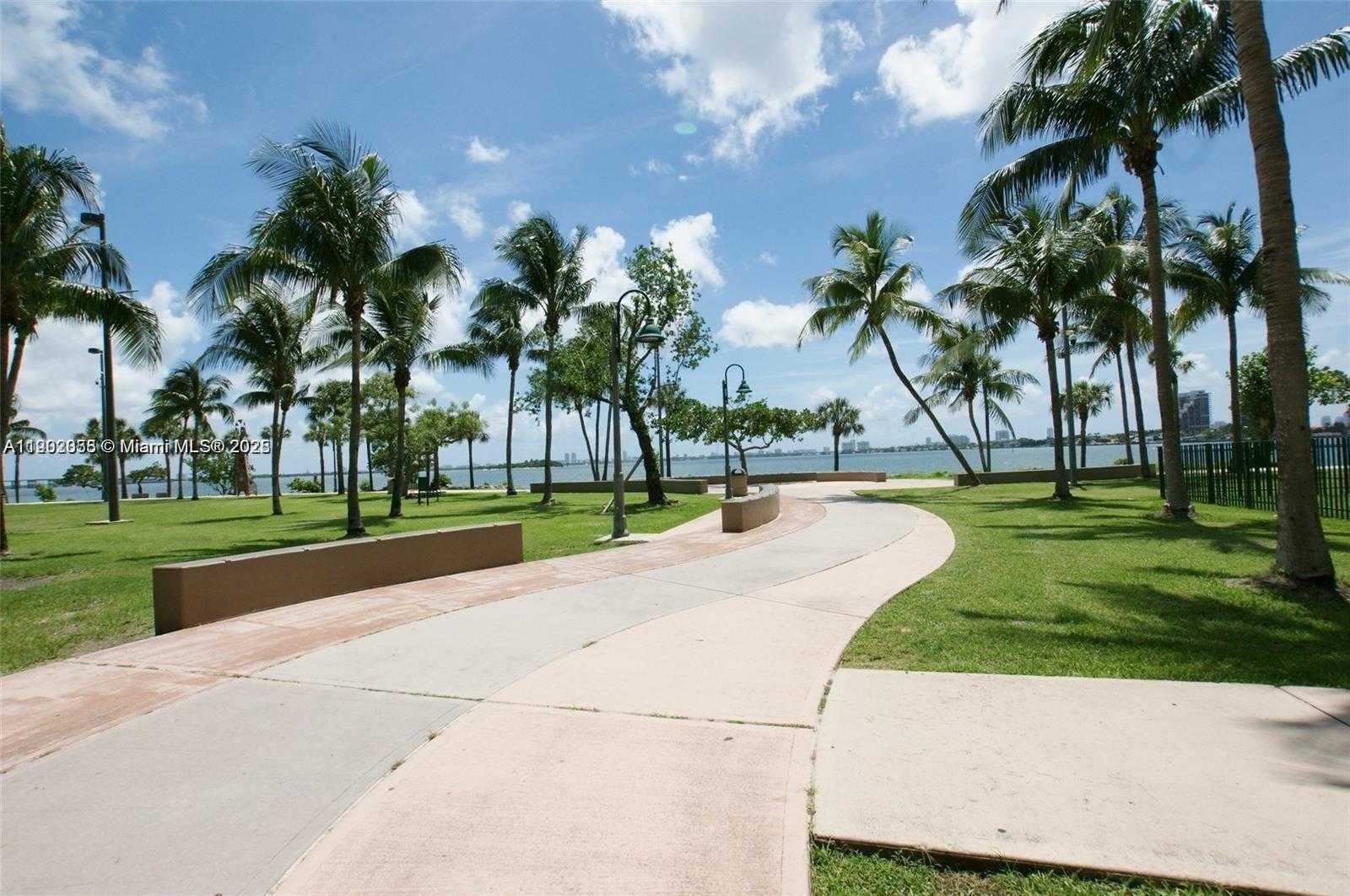 Small Image of 488 NORTH EAST 18 ST #2506, Miami Number 31