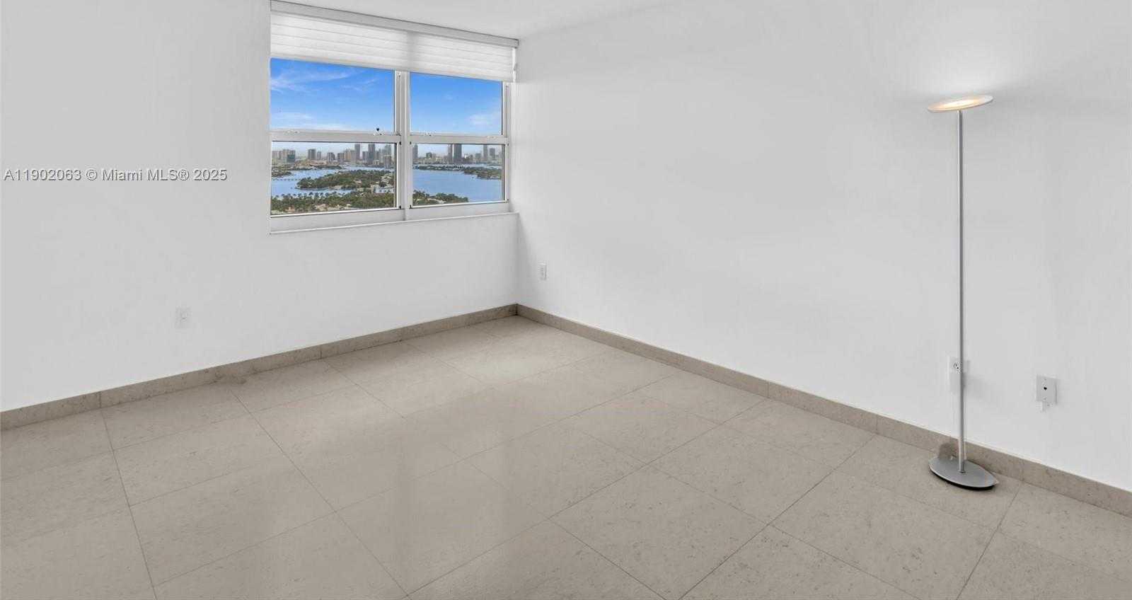 Small Image of 650 WEST AVE #3003, Miami Beach Number 14
