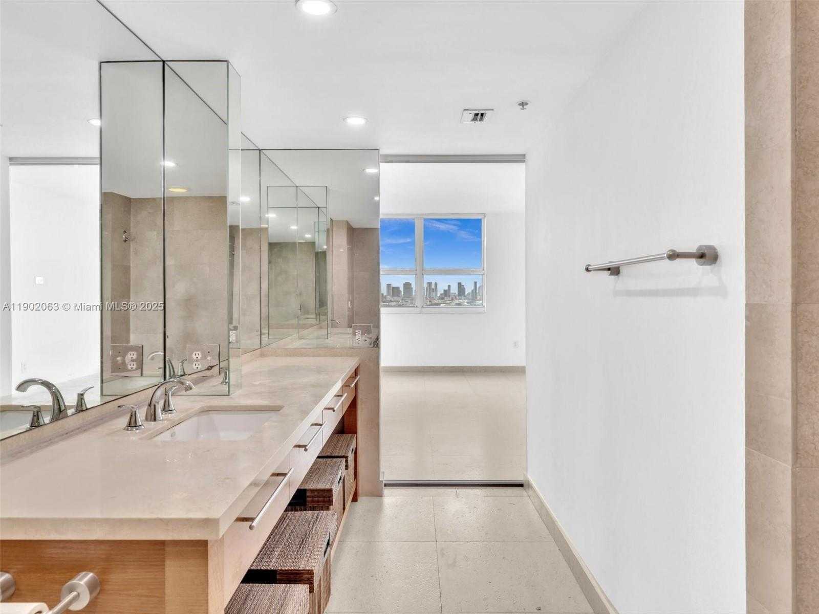 Small Image of 650 WEST AVE #3003, Miami Beach Number 19