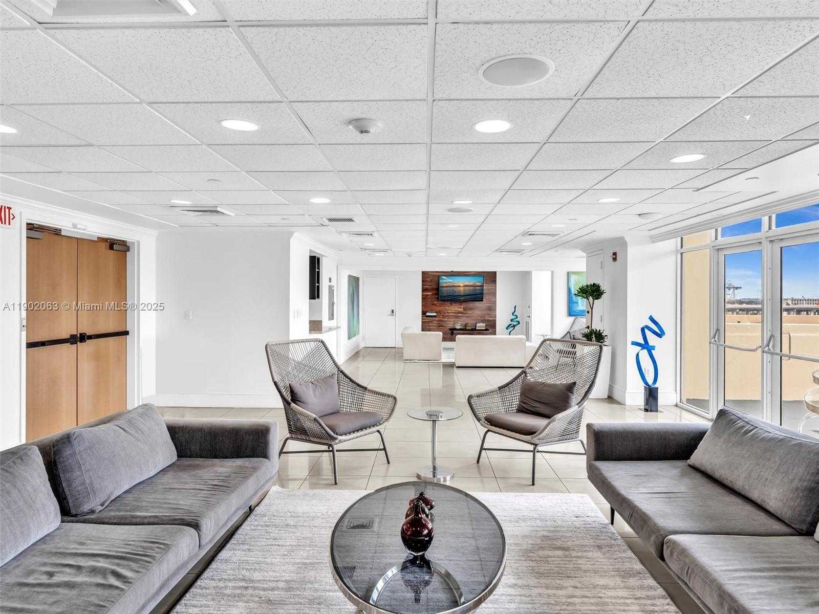 Small Image of 650 WEST AVE #3003, Miami Beach Number 33