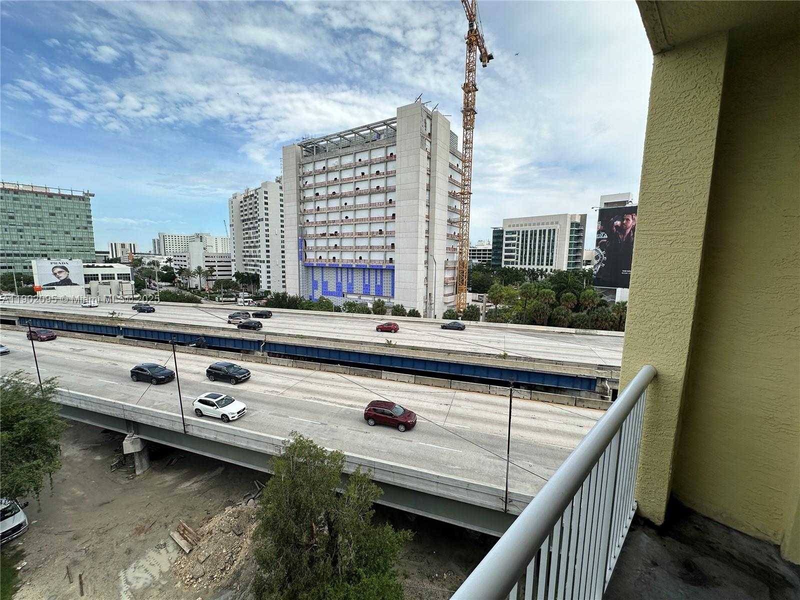 Small Image of Miami Number 19