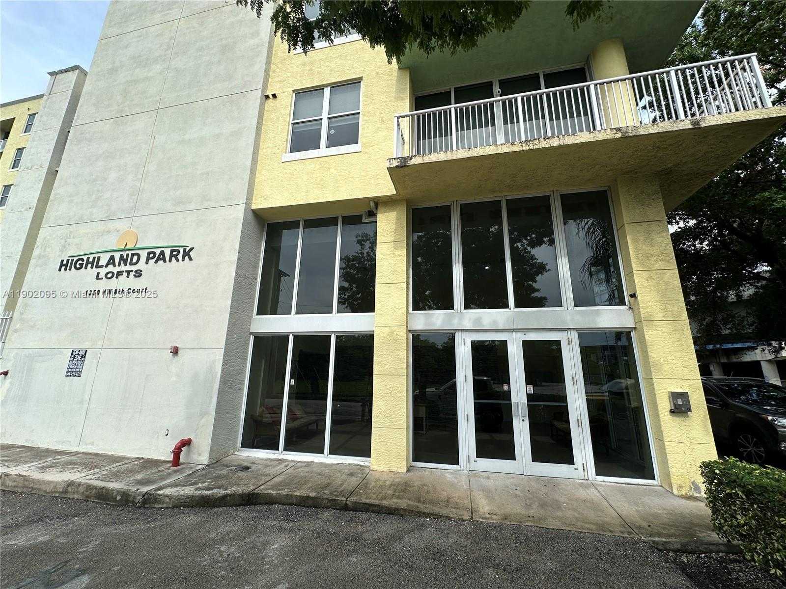 Small Image of Miami Number 4
