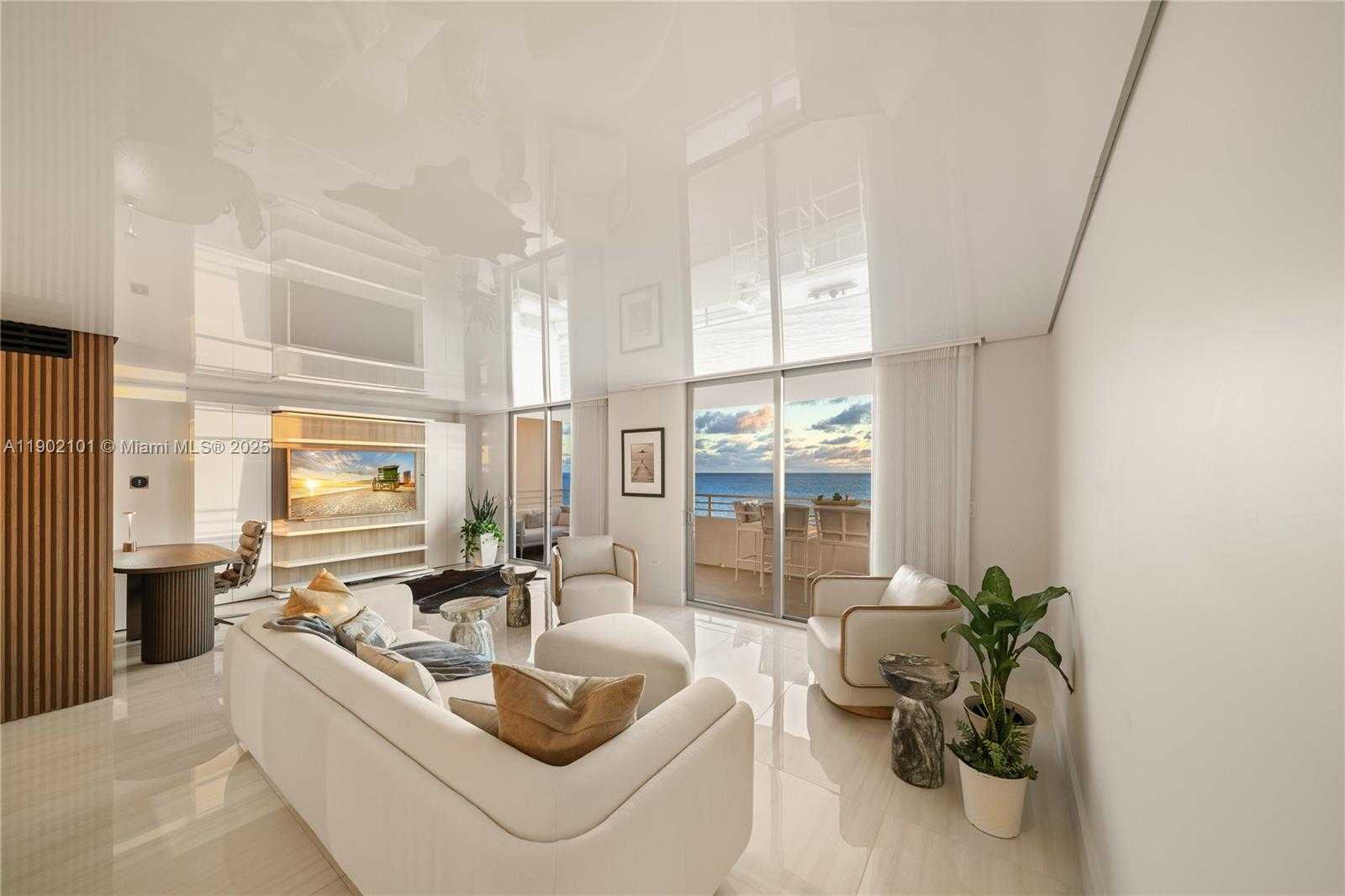 Small Image of 5555 COLLINS AVE #16H, Miami Beach Number 10