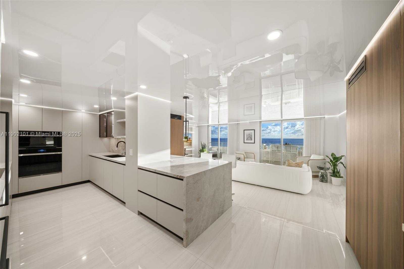 Small Image of 5555 COLLINS AVE #16H, Miami Beach Number 18