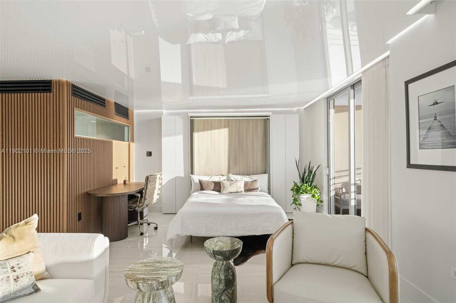 Small Image of 5555 COLLINS AVE #16H, Miami Beach Number 27