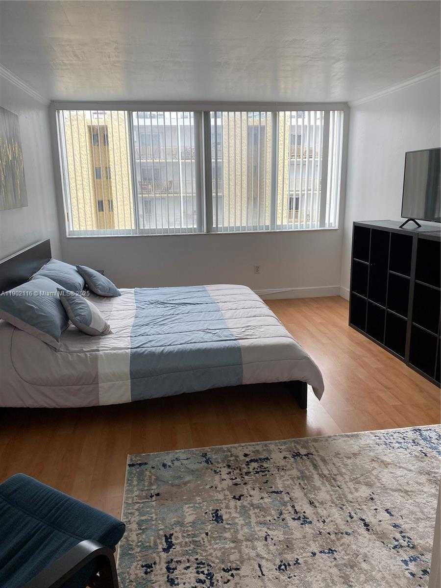 Small Image of 1345 LINCOLN RD #704, Miami Beach Number 11