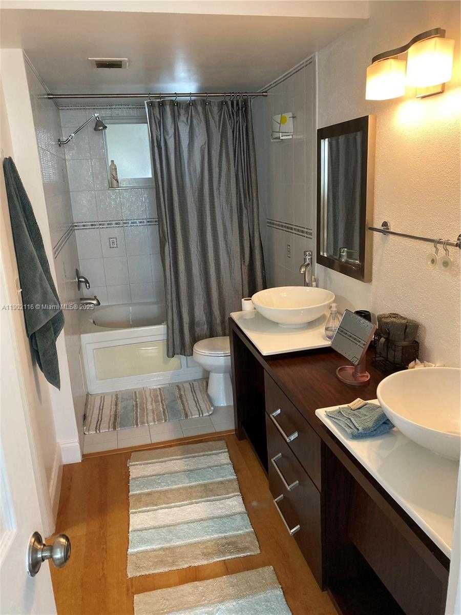 Small Image of 1345 LINCOLN RD #704, Miami Beach Number 13