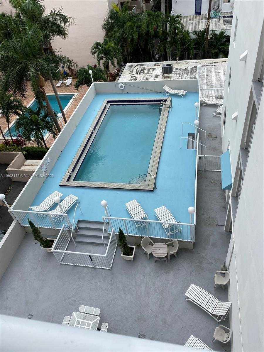 Small Image of 1345 LINCOLN RD #704, Miami Beach Number 16