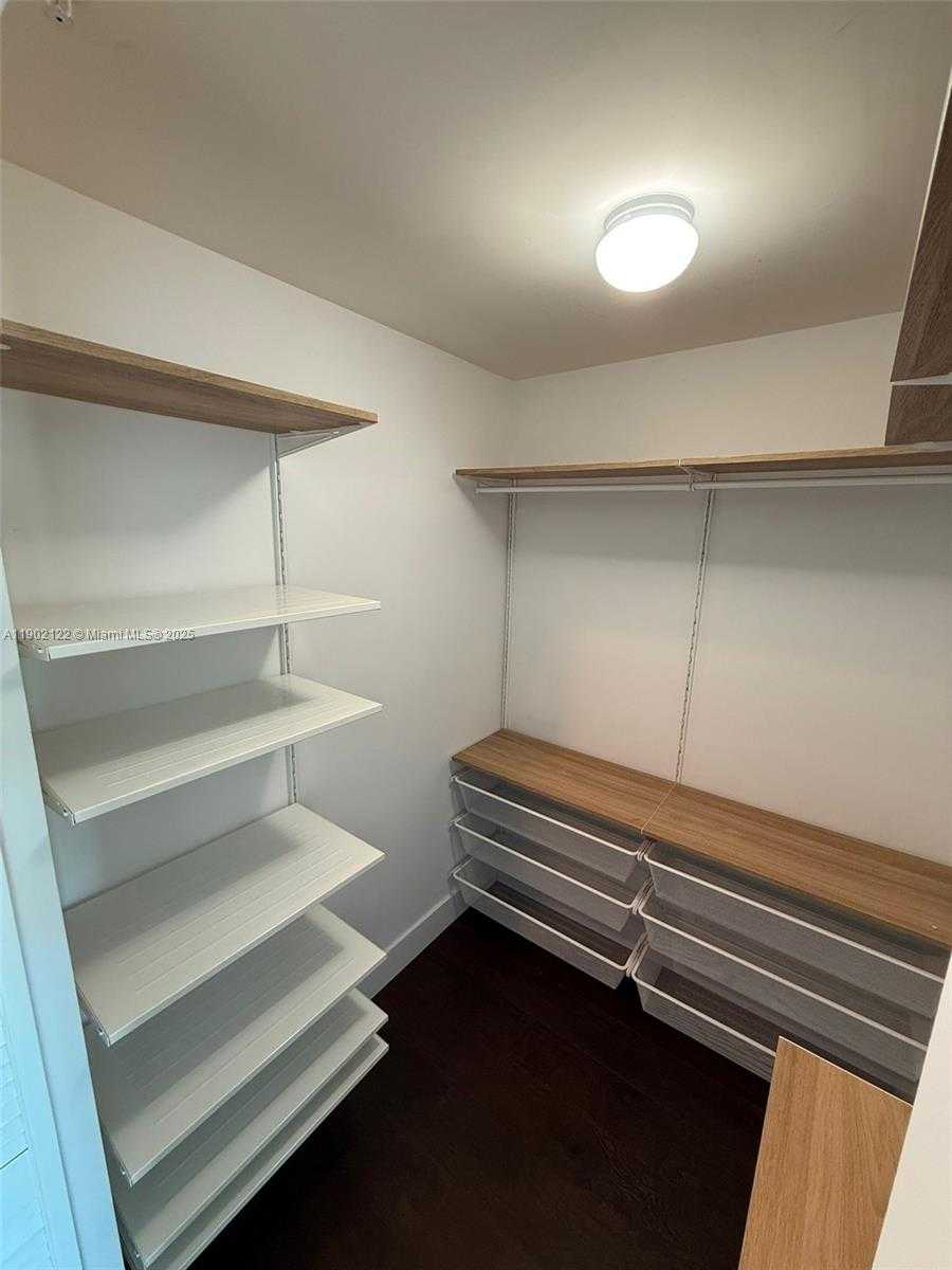 Small Image of 333 NORTH EAST 24TH ST #1604, Miami Number 17