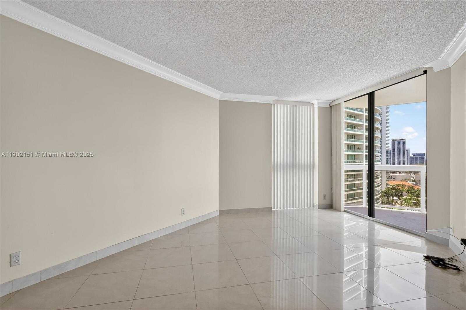 Small Image of 20185 EAST COUNTRY CLUB DR #1405, Aventura Number 14