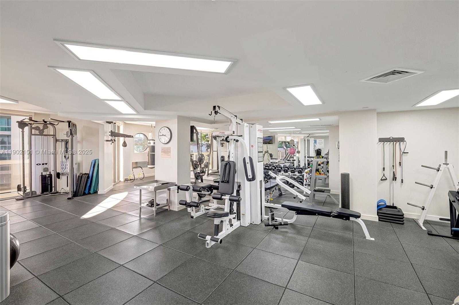 Small Image of 20185 EAST COUNTRY CLUB DR #1405, Aventura Number 38