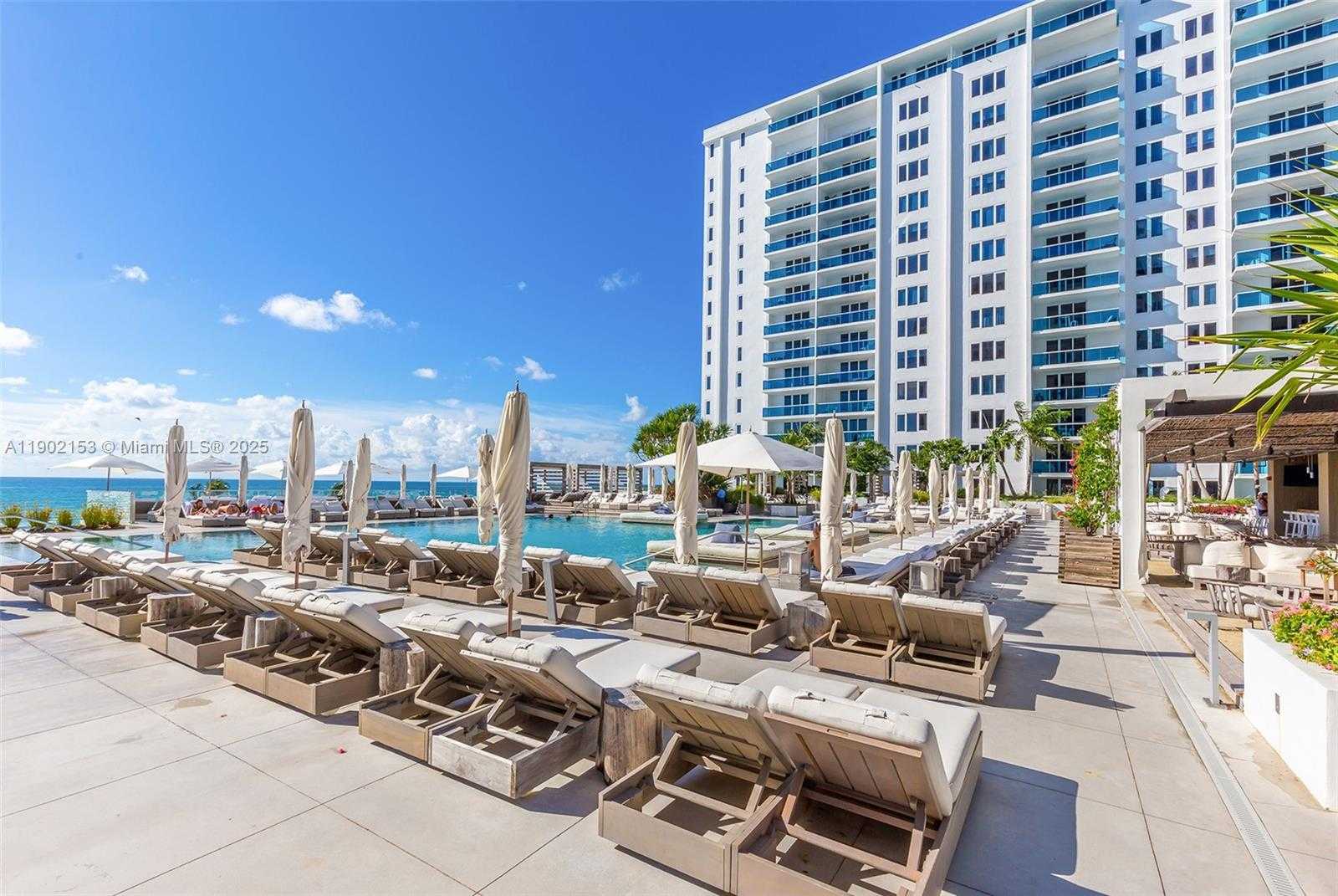 Small Image of 2301 COLLINS AVE #1501, Miami Beach Number 18