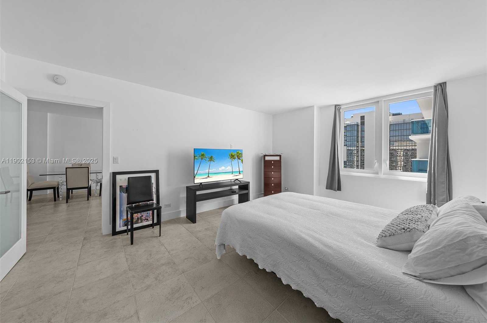 Small Image of 2301 COLLINS AVE #1501, Miami Beach Number 9