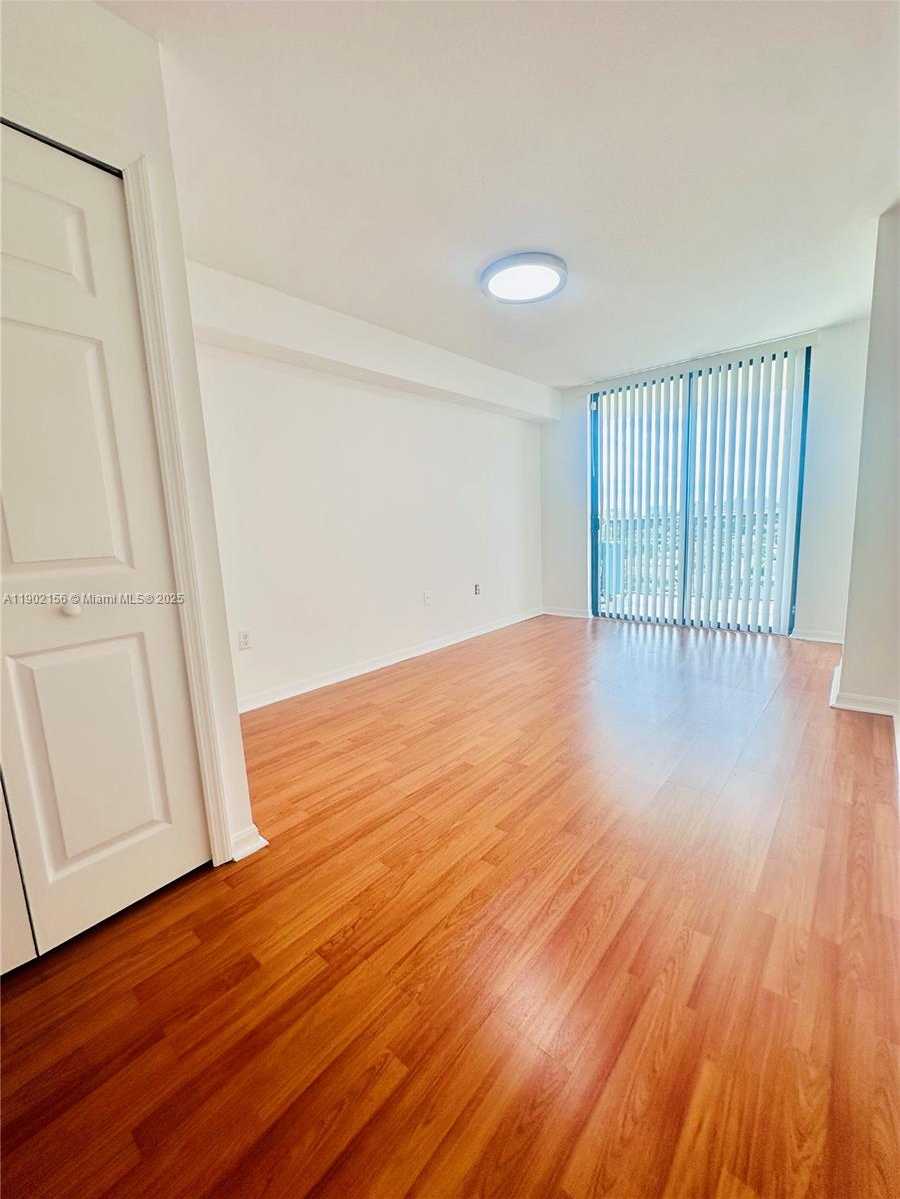 Small Image of 1690 SOUTH WEST 27TH AVE #806, Miami Number 10