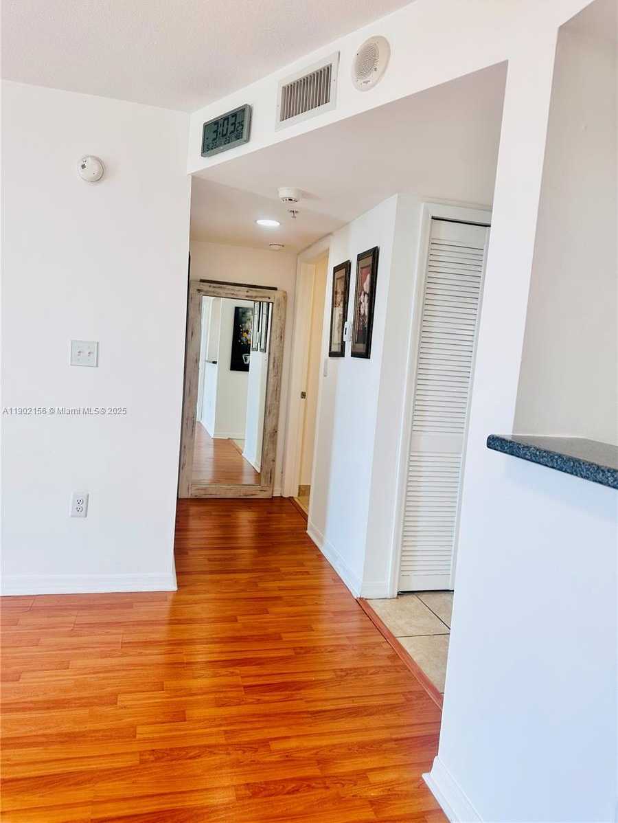 Small Image of 1690 SOUTH WEST 27TH AVE #806, Miami Number 14