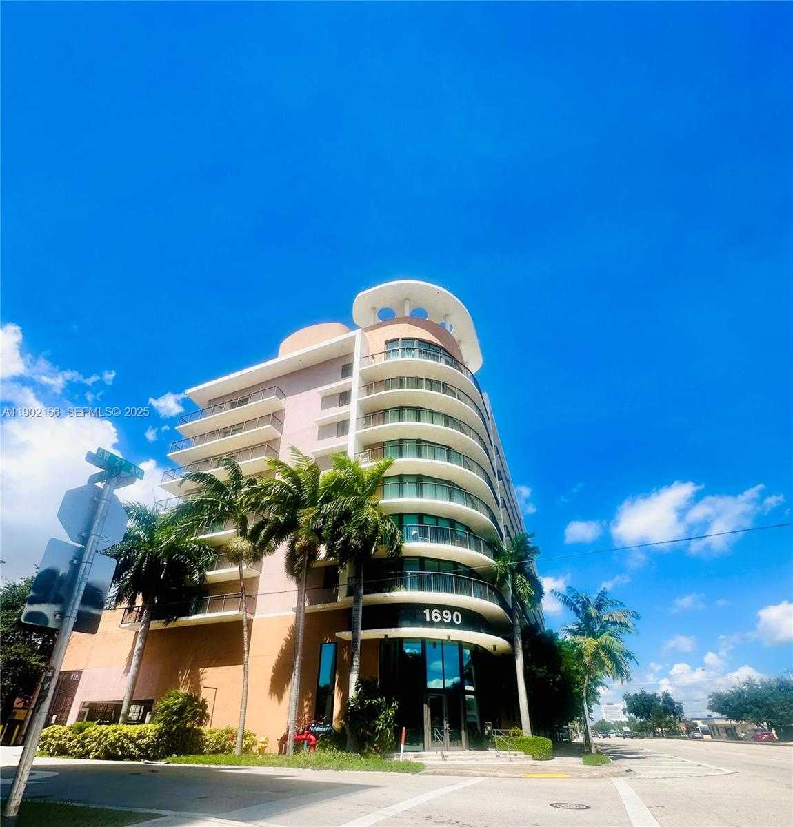 Small Image of 1690 SOUTH WEST 27TH AVE #806, Miami Number 29