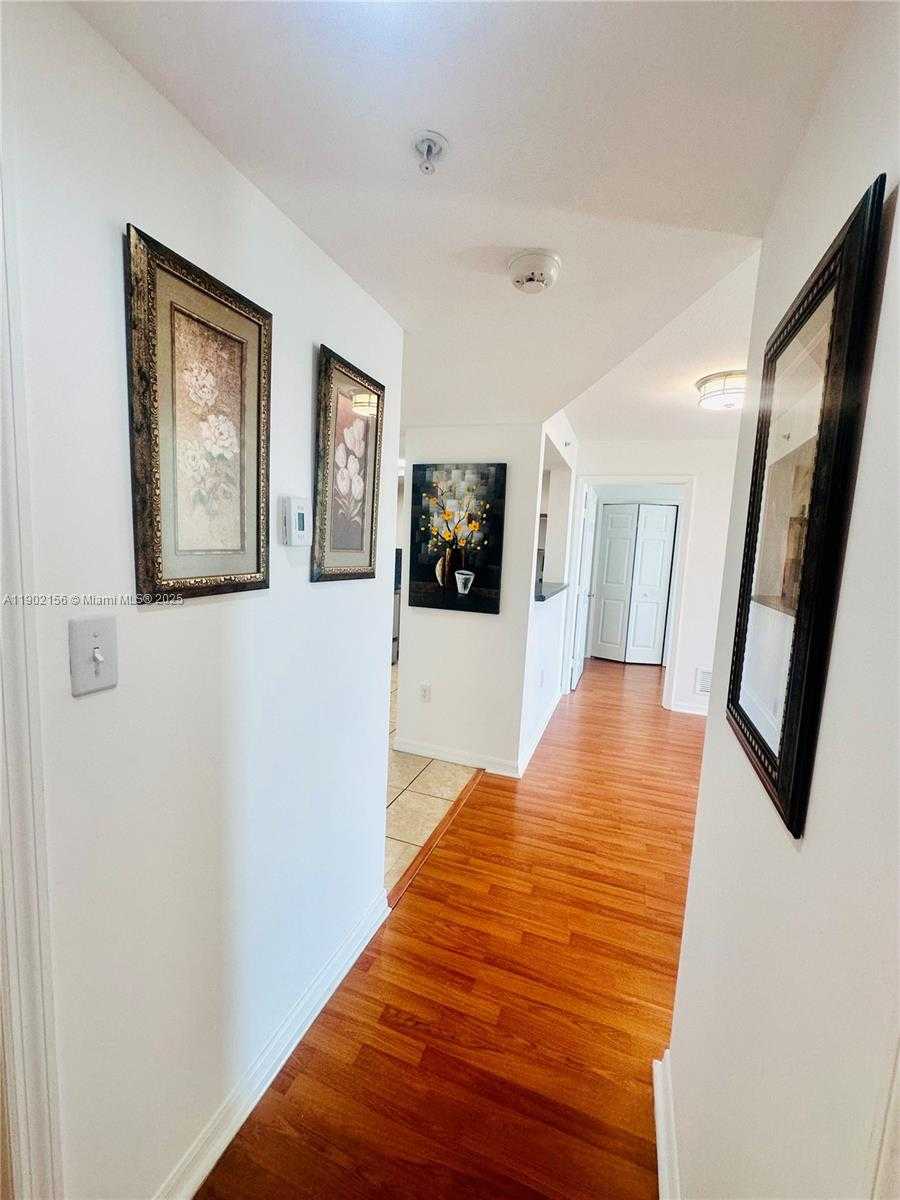 Small Image of 1690 SOUTH WEST 27TH AVE #806, Miami Number 8