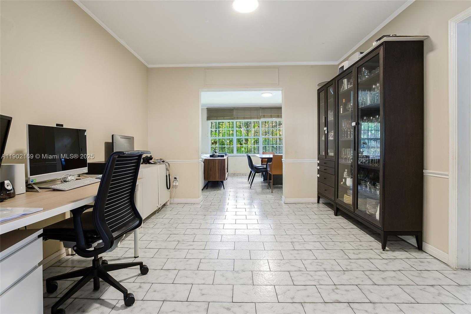 Small Image of 600 SOUTH WEST 25TH RD, Miami Number 10